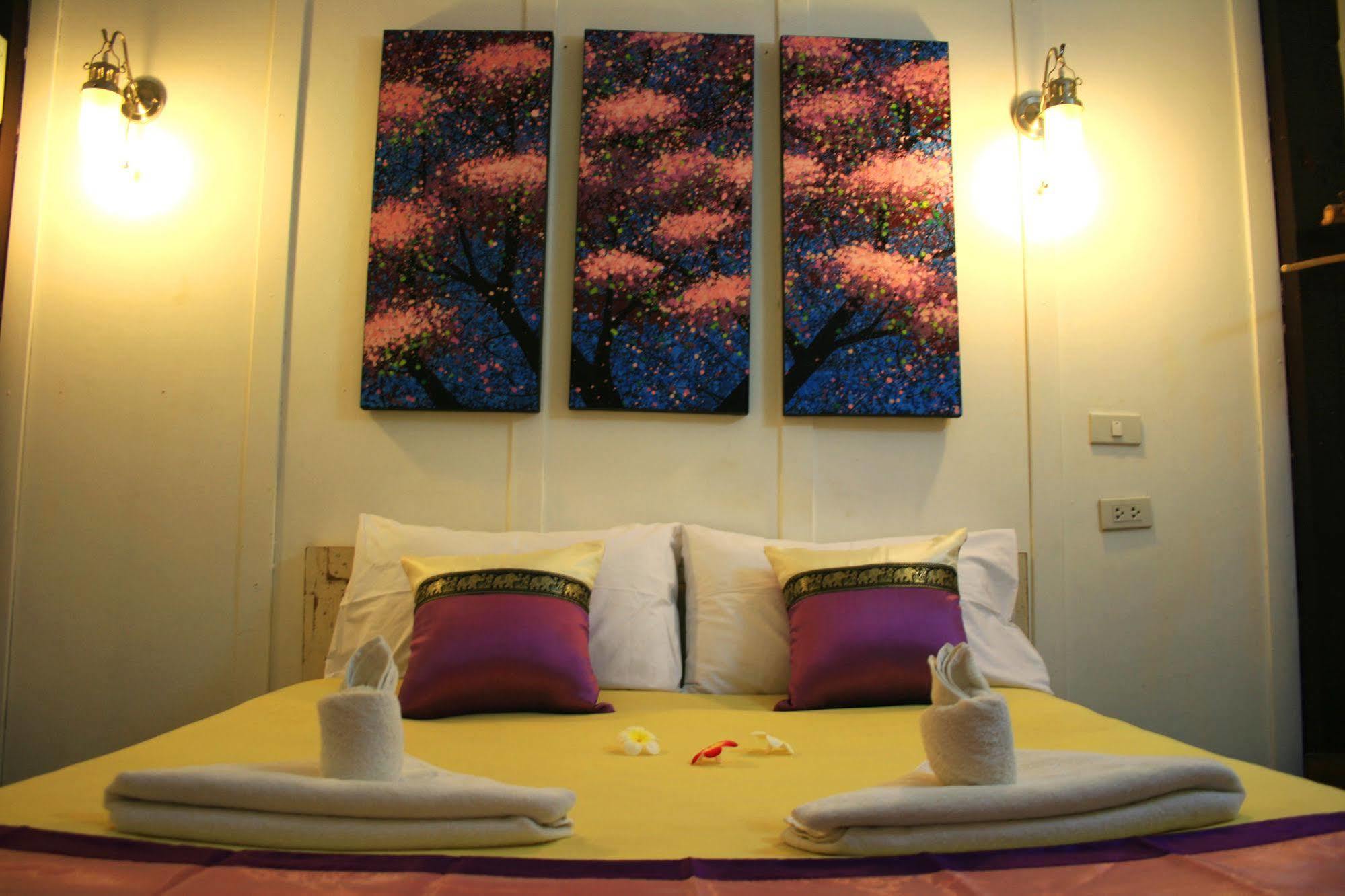 Paifah Boutique House Hotel Kültér fotó